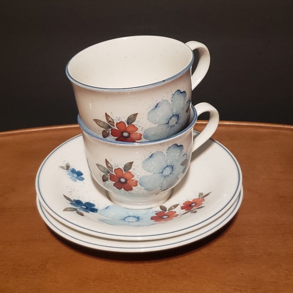 Noritake Versatone Glimmer Cups and Saucers set of 2 - Picture 9 of 9